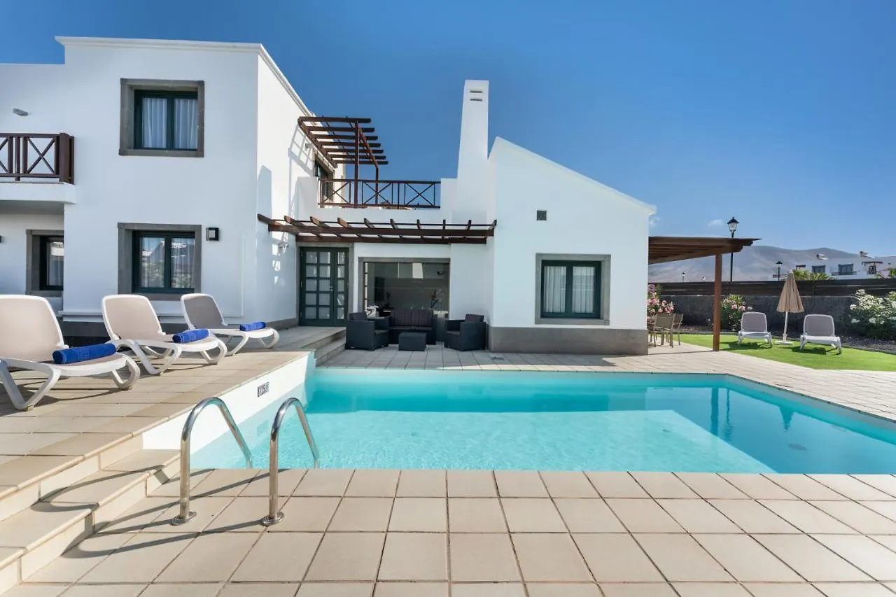 Villas Camelot By Escape Home Playa Blanca