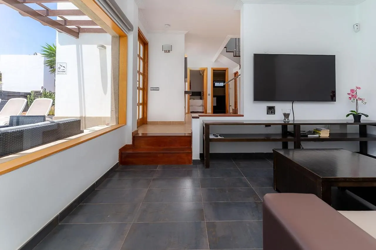 Villas Camelot By Escape Home Playa Blanca  İspanya